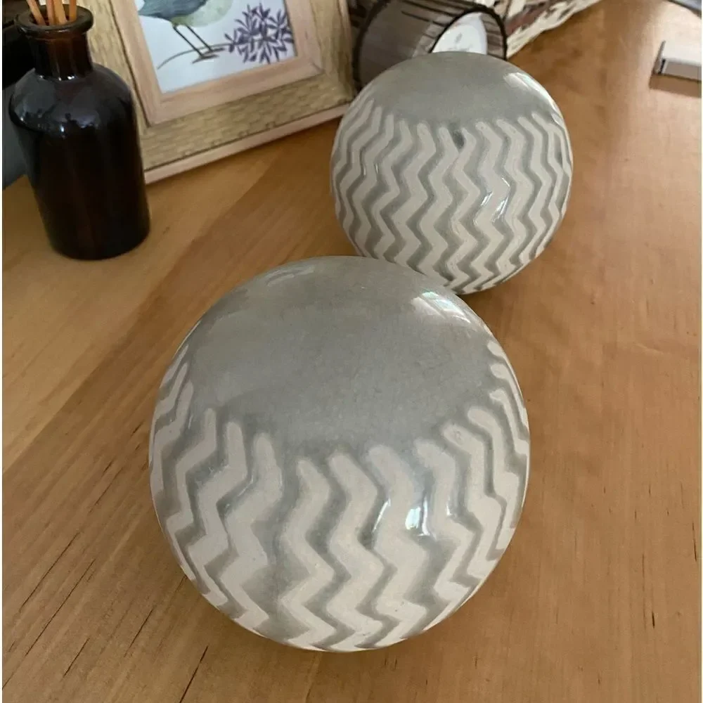 Pier 1 Ceramic Cylinder Ball Decor